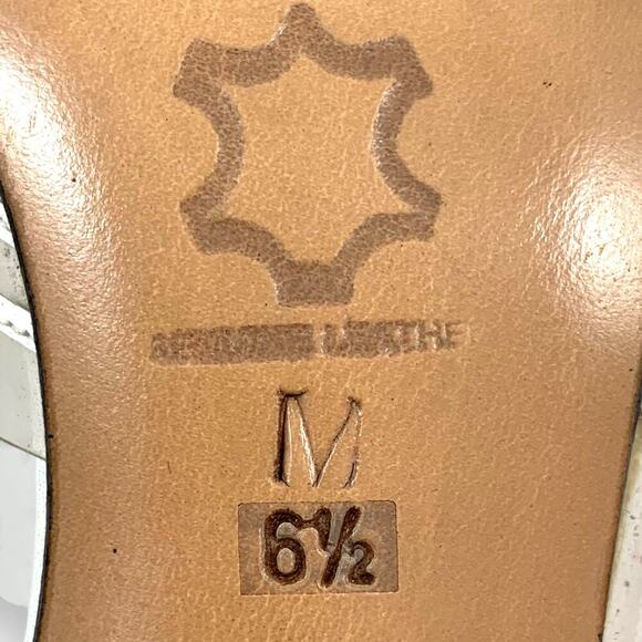 ❌SOLD❌1960s KEMP'S SHOE SALON White leather and clear slingback shoes - Picture 8 of 14